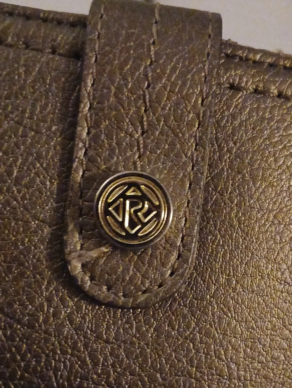 Vintage Relic Women's Wallet